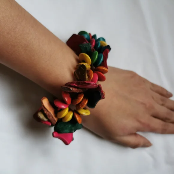 Bohemian Coconut Shell Bracelet - Picture 2 of 5